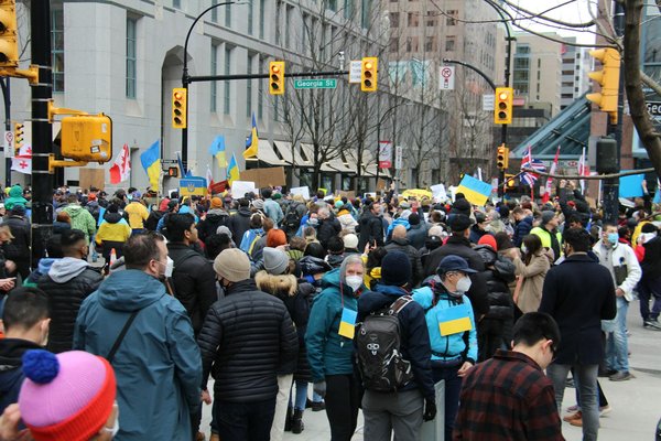 Trousse de premiers soins parfaite : le guide essentiel pour des vacances en famille sans tracas